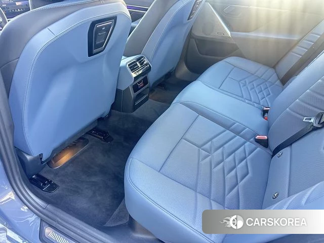 BMW i5 id 4300459 из Китая 12
