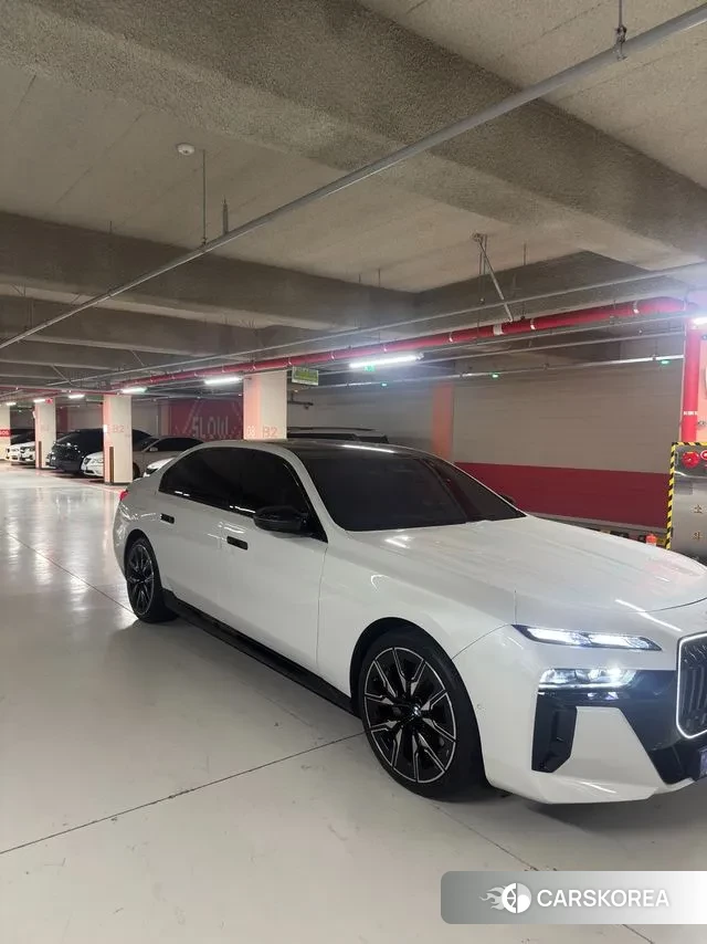 BMW 7 Series (G70) id 3482659 из Кореи 11