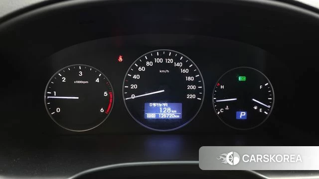 Hyundai The New Grand Starex id 4697924 из Кореи 29
