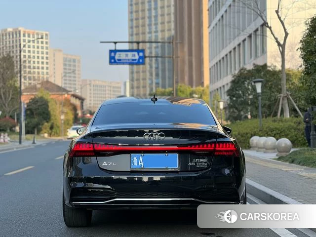 Audi A7L id 4275919 из Китая 18