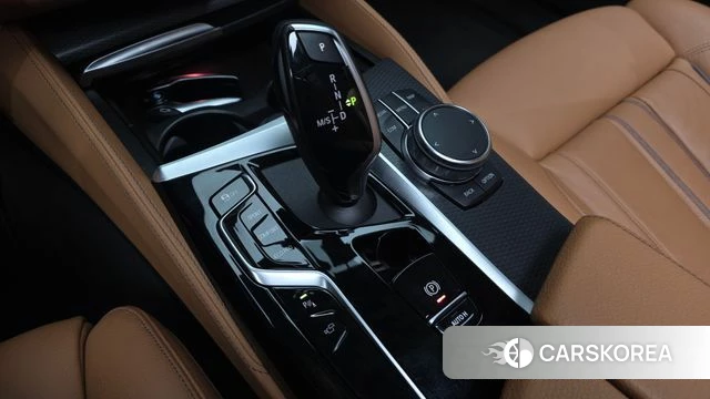 BMW 5 Series (G30) id 4349668 из Кореи 29