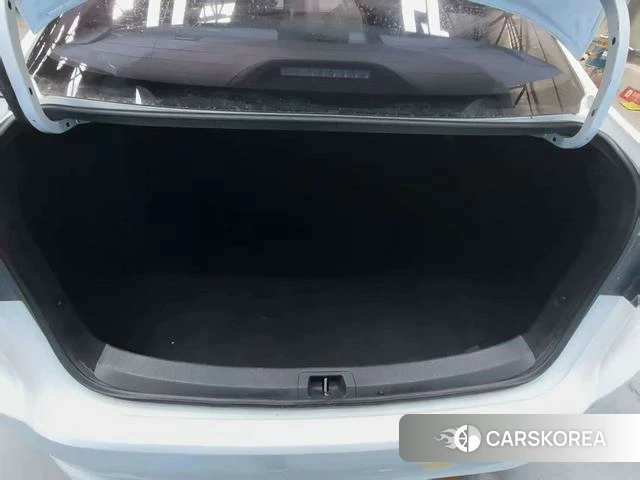 Toyota Corolla id 4257597 из Китая 19