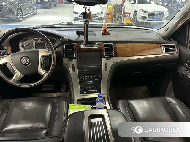 Cadillac Escalade ESCALADE id 3896233 из Китая 8