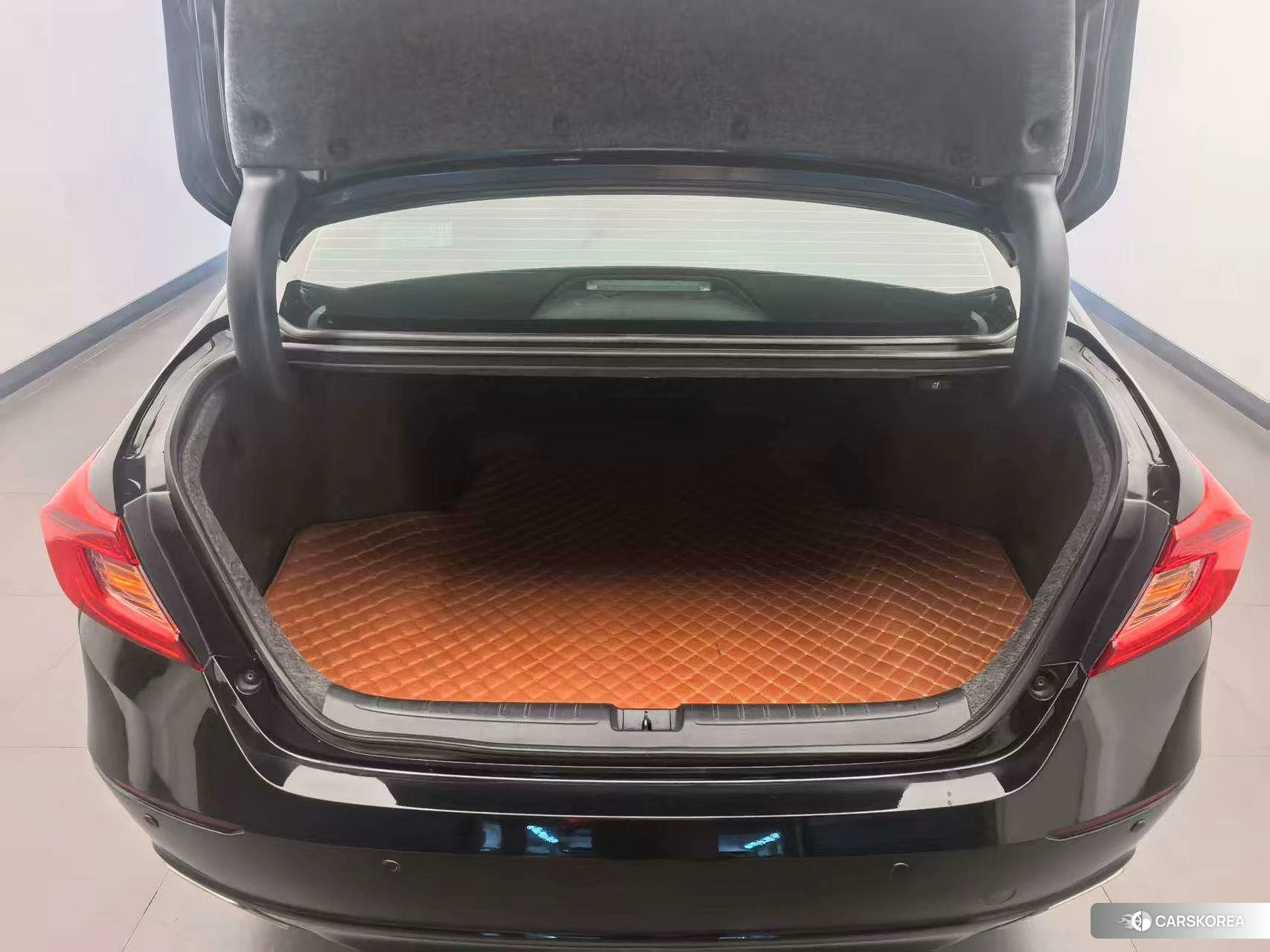 Honda Accord id 4421070 из Китая 13