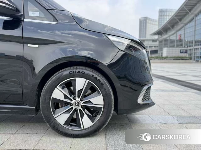Mercedes-Benz V-class id 4297244 из Китая 12