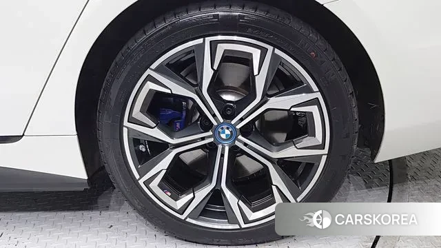 BMW i4 id 3549897 из Кореи 18