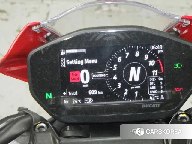 Ducati MONSTER 937 PLUS id 3951944 из Японии 32