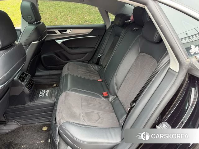 Audi A7L id 4333663 из Китая 12