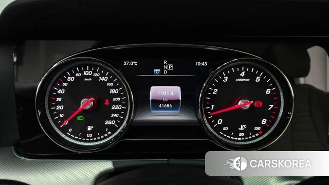 Mercedes-Benz E-Class W213 id 4557976 из Кореи 29