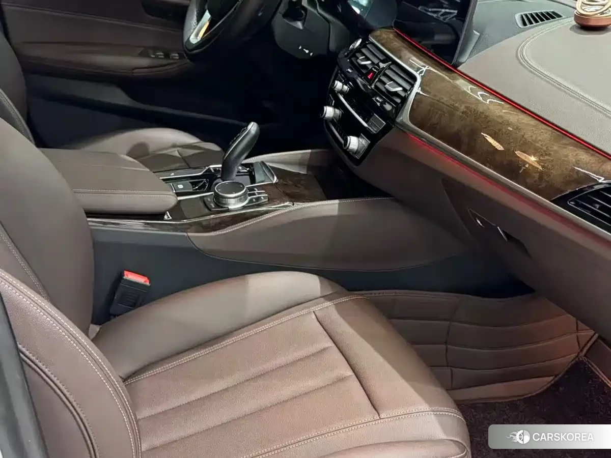 BMW 5 series id 4539297 из Китая 9