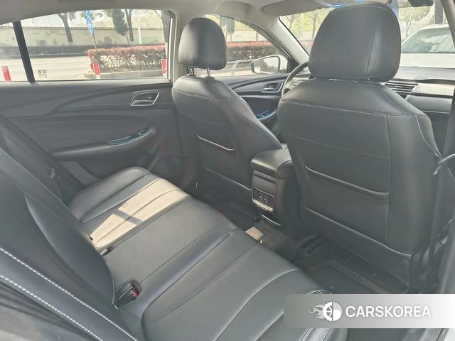 Roewe i5 id 4240202 из Китая 17