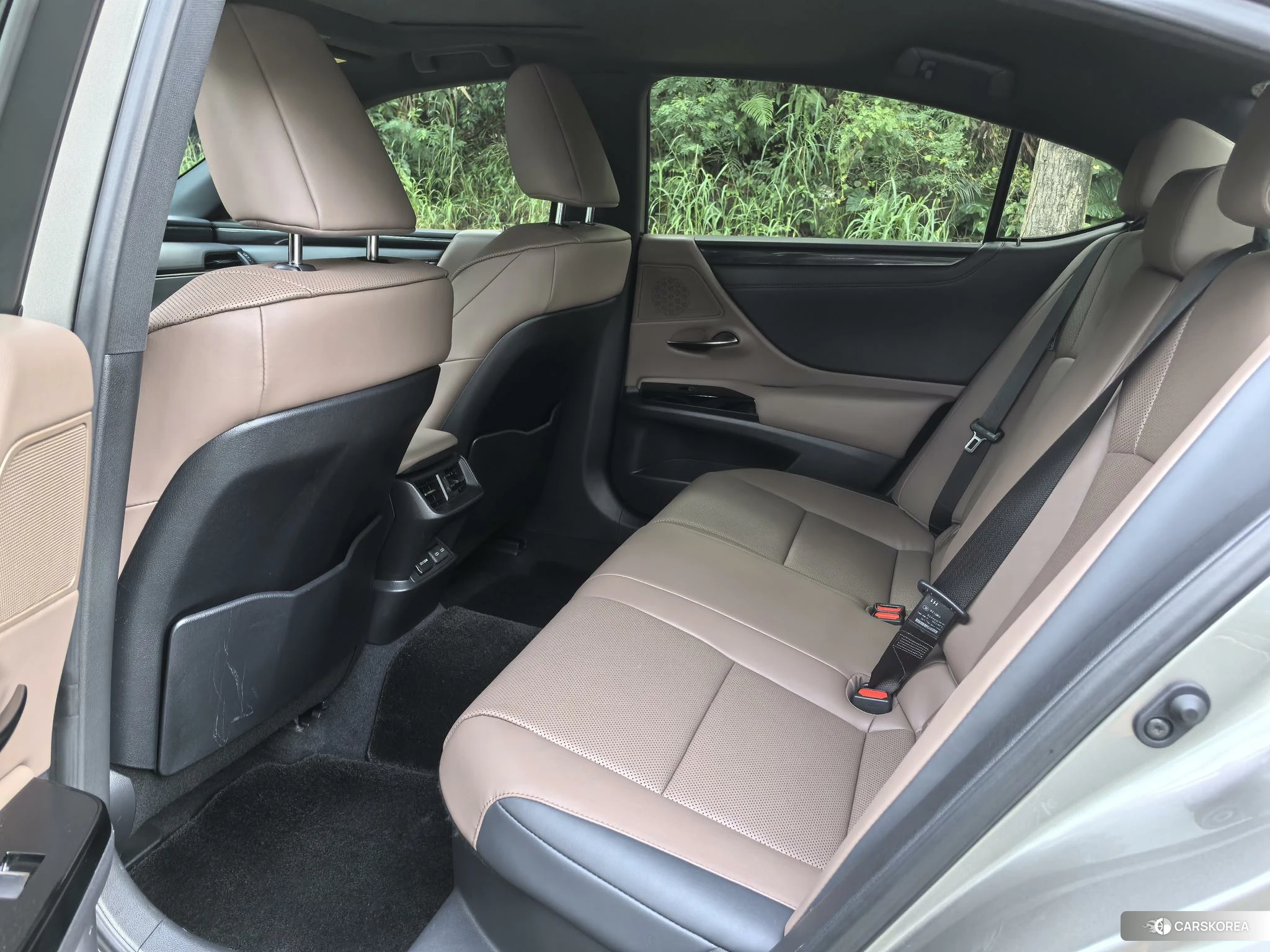Lexus ES id 4486588 из Китая 11
