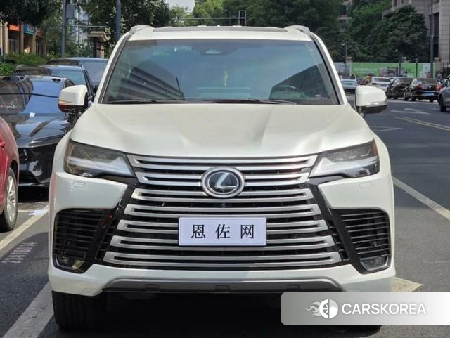 Lexus LX id 4334910 из Китая 8