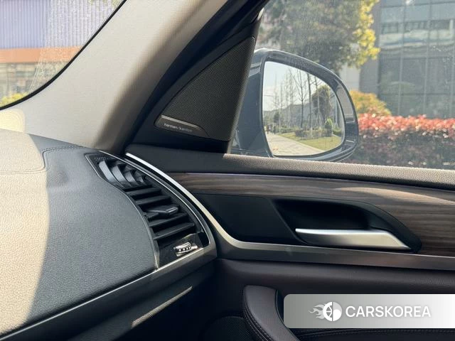 BMW X3 id 4215111 из Китая 18