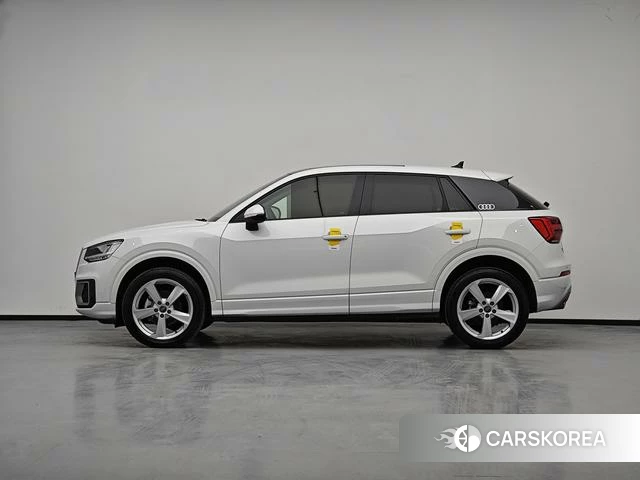 Audi Q2L id 4209592 из Китая 18