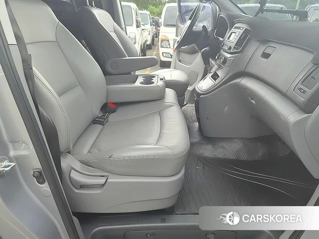Hyundai The New Grand Starex id 4698652 из Кореи 13