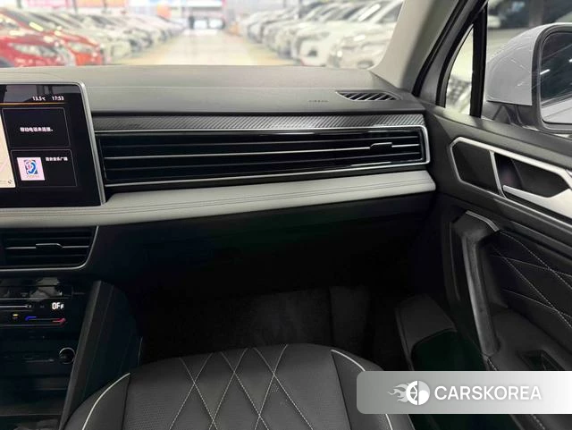 Volkswagen Tiguan L id 4260051 из Китая 19