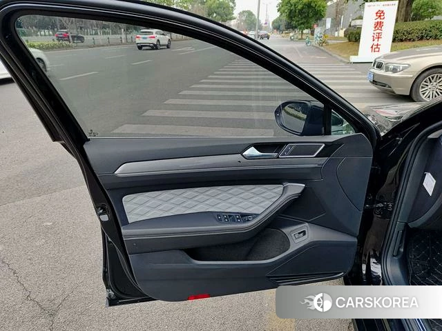 Volkswagen Magotan id 4278288 из Китая 9