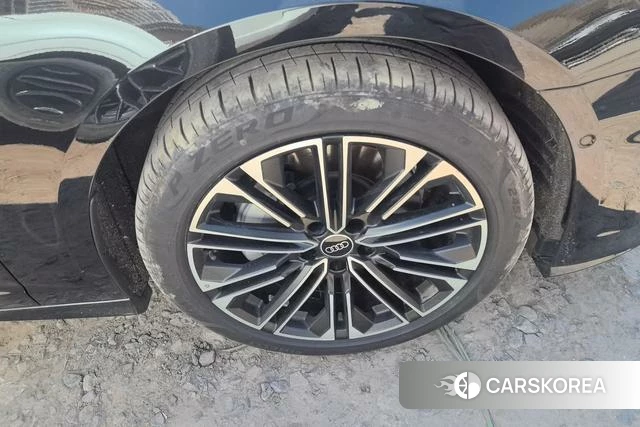 Audi A6L id 4263302 из Китая 15
