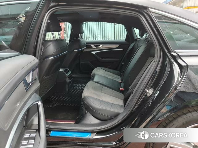 Audi A6L id 4297527 из Китая 17