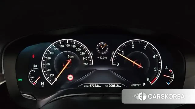 BMW 5 Series (G30) id 3362779 из Кореи 18