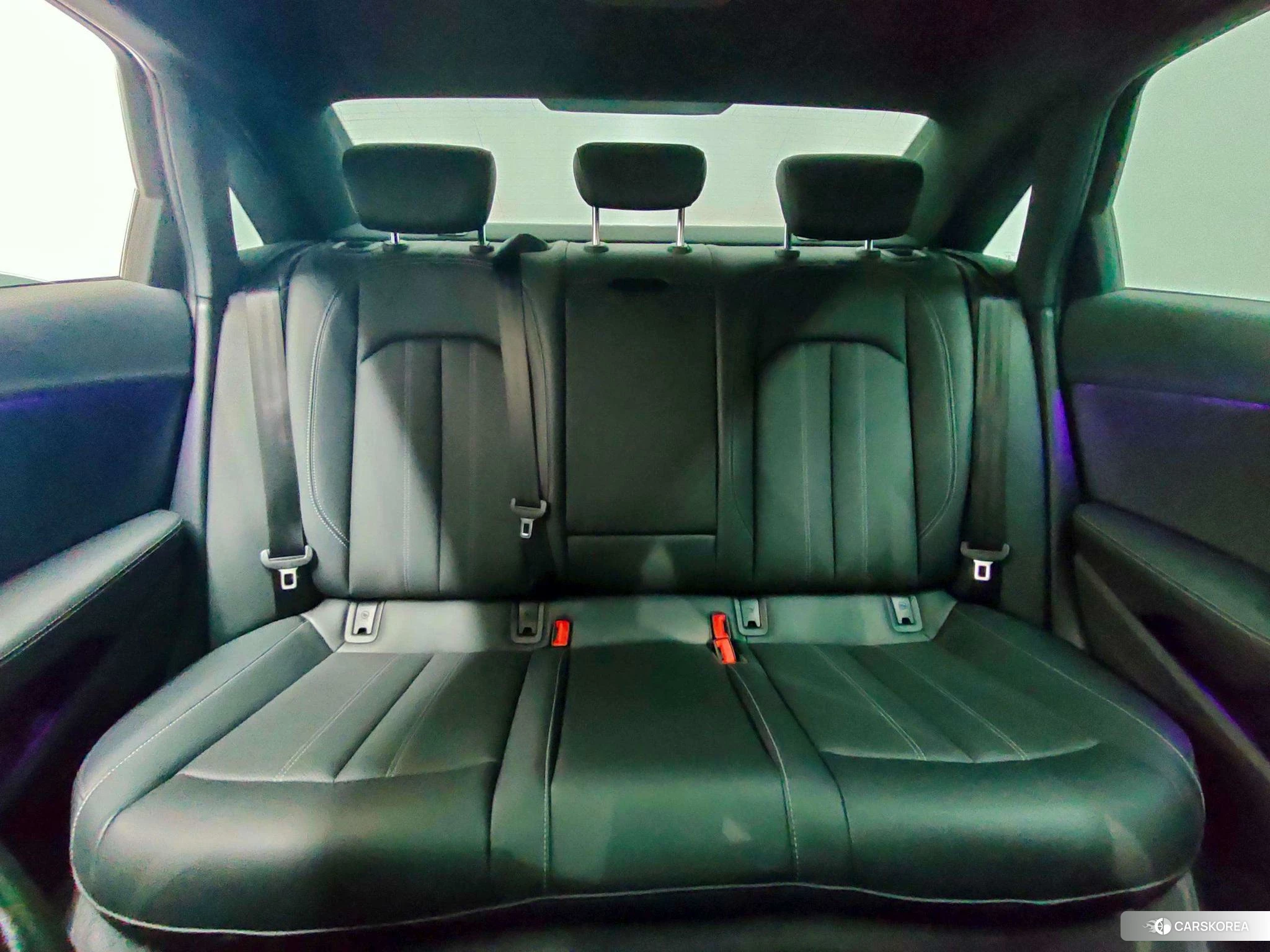 Audi A4L id 4487385 из Китая 15
