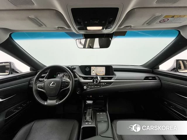 Lexus ES id 4274715 из Китая 26