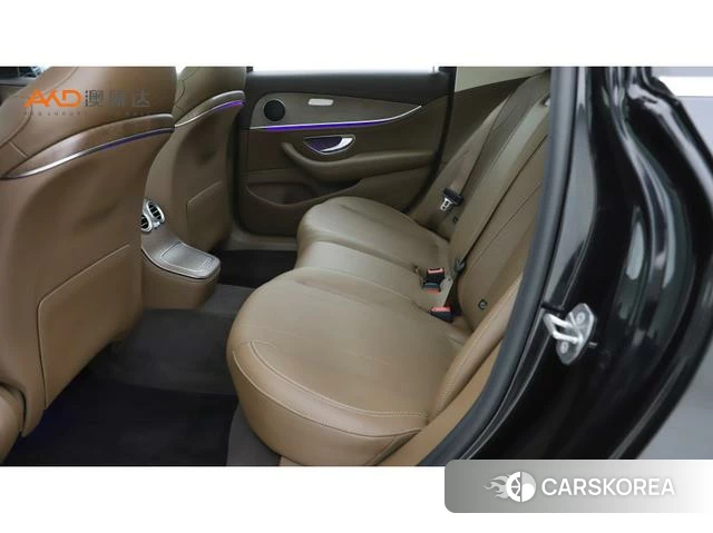 Mercedes-Benz E-class id 4272603 из Китая 8