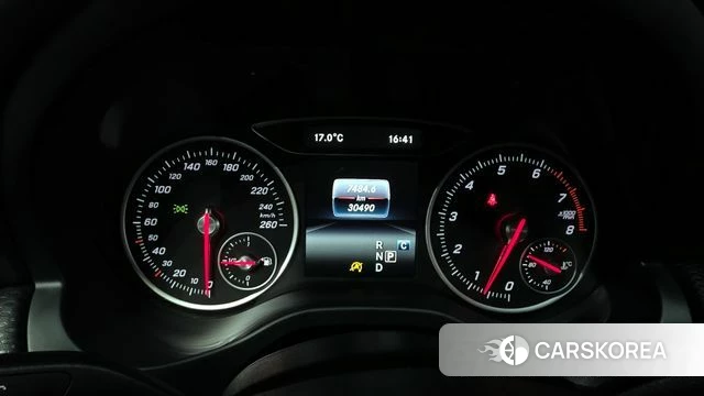 Mercedes-Benz A-Class W176 id 3853808 из Кореи 18