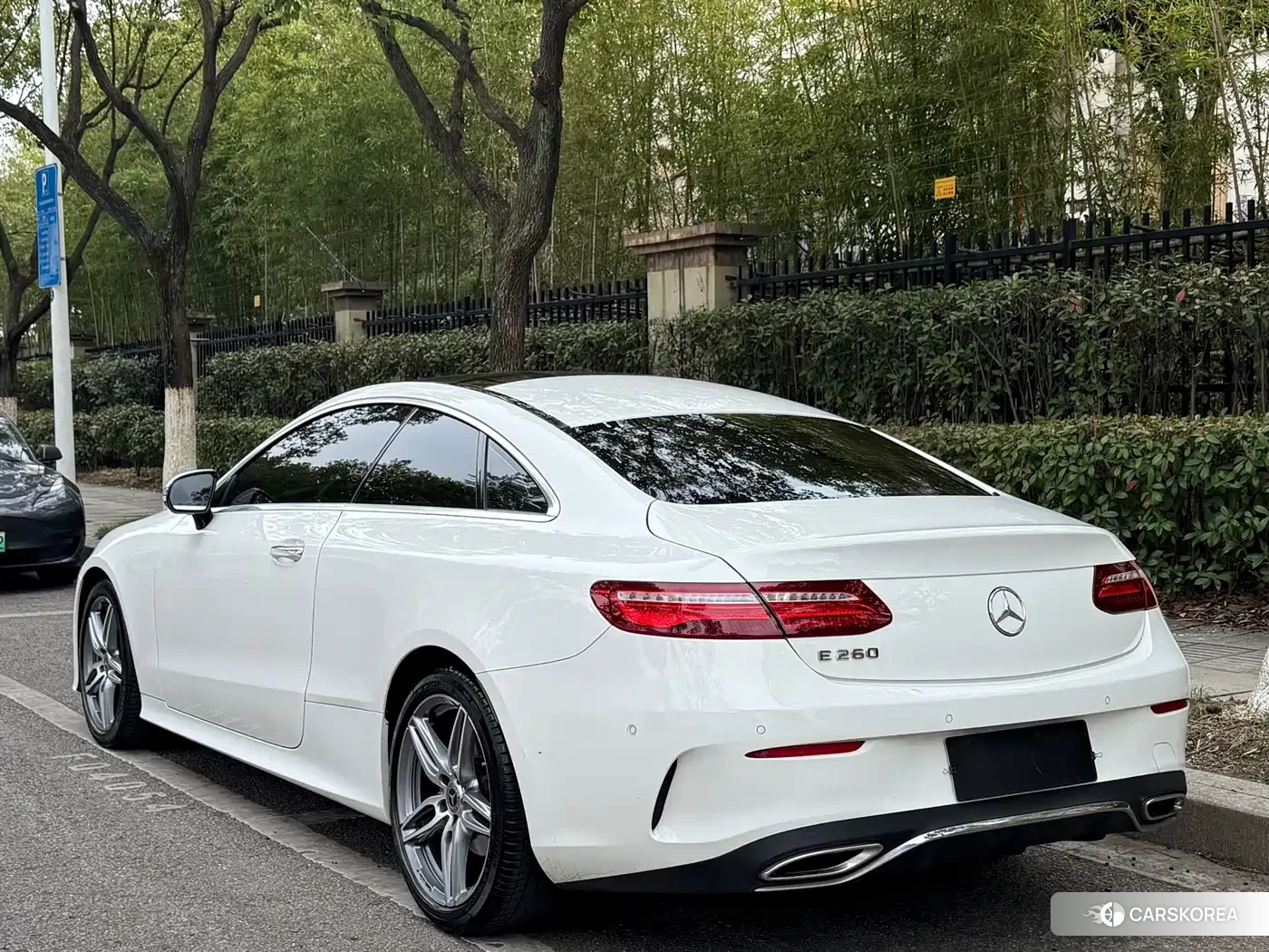 Mercedes-Benz E-Class id 4622651 из Китая 14
