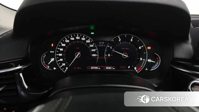 BMW 5 Series (G30) id 4465758 из Кореи 18