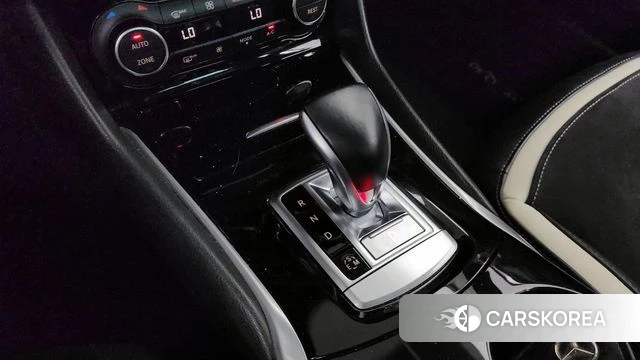 Infiniti Q30 id 4345638 из Кореи 30