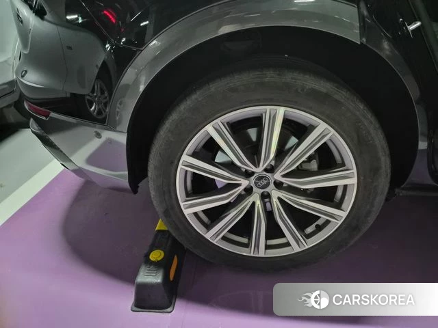 Audi Q8 (4M) id 4845839 из Кореи 18