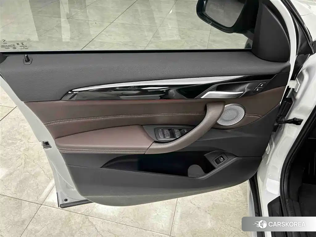 BMW X1 id 4576338 из Китая 23