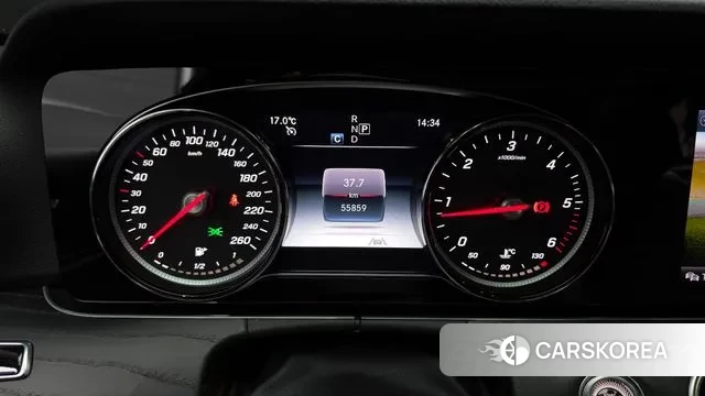 Mercedes-Benz E-Class W213 id 3469075 из Кореи 18