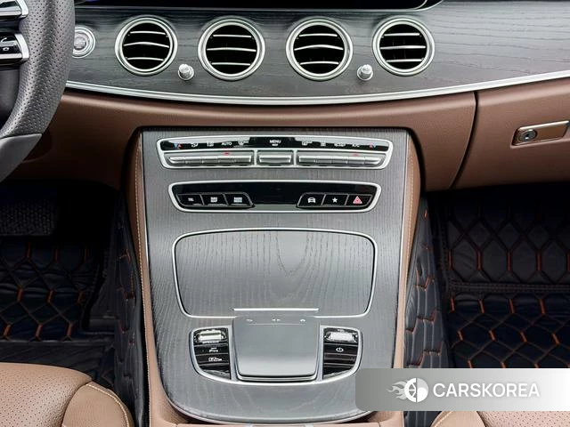 Mercedes-Benz E-class PHEV id 4261606 из Китая 16