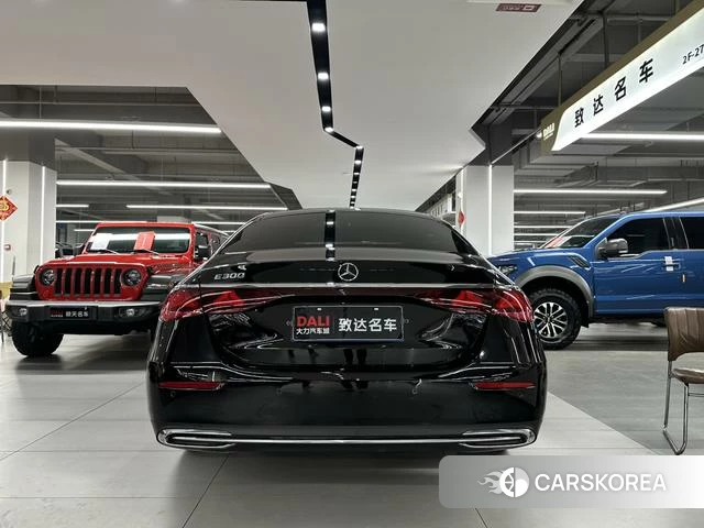 Mercedes-Benz E-class id 4263537 из Китая 8