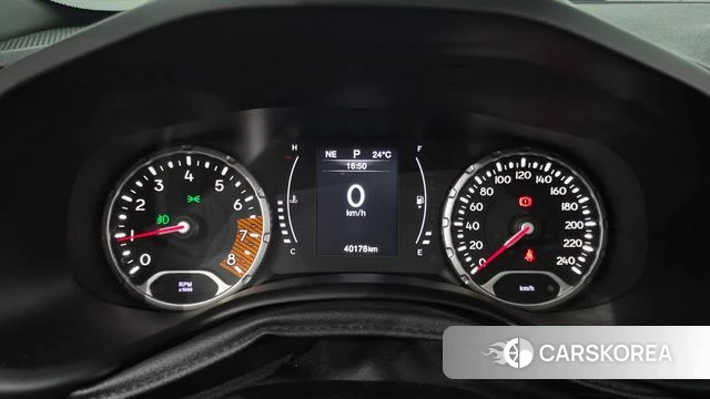 Jeep Renegade id 4331325 из Кореи 28