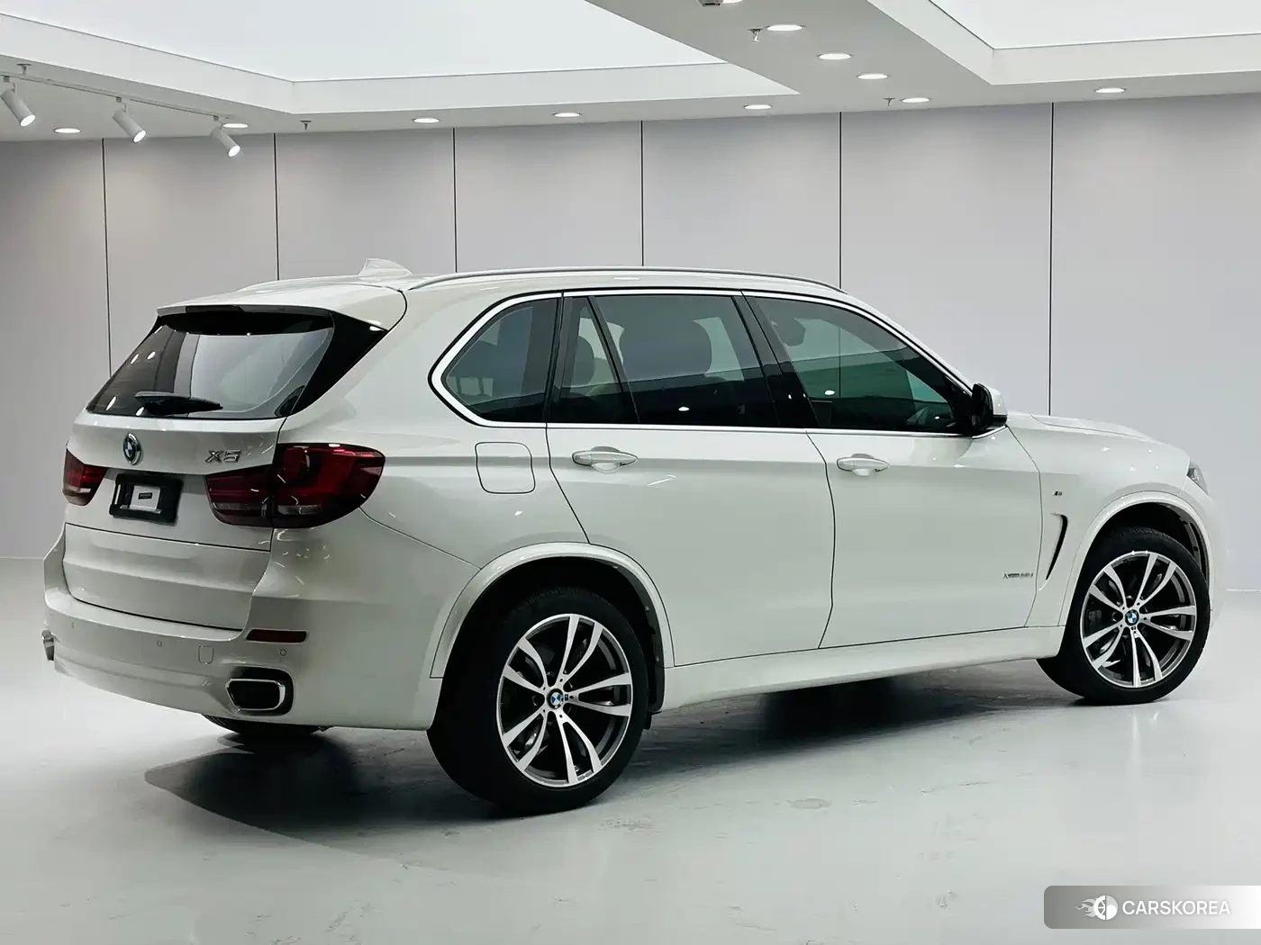 BMW X5 id 4607067 из Китая 27