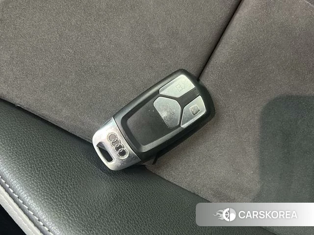 Audi Q3 id 4262103 из Китая 18