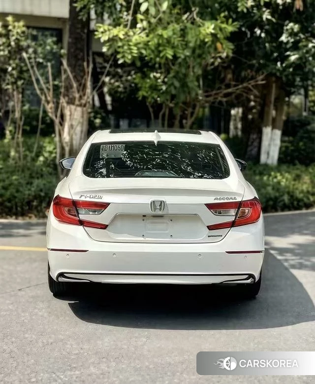Honda Accord id 4260181 из Китая 10