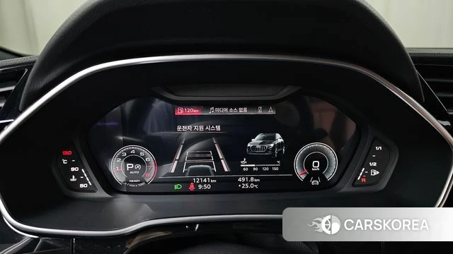 Audi Q3 (F3) id 4612407 из Кореи 30