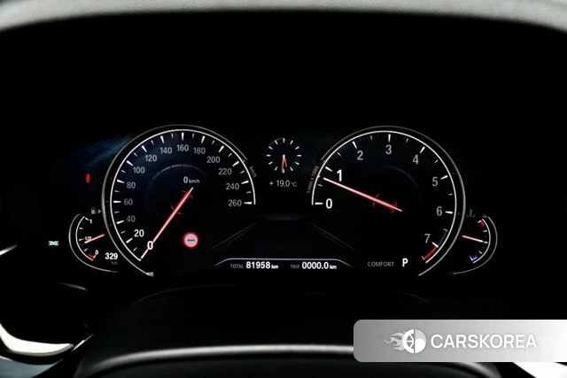 BMW 5 Series (G30) id 4294956 из Кореи 18