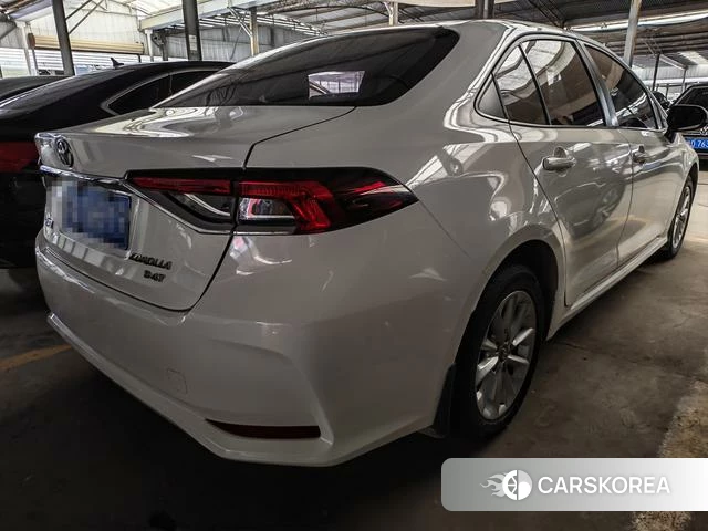 Toyota Corolla id 4272093 из Китая 8