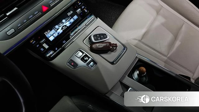 Hyundai The New Grandeur IG Hybrid id 4303312 из Кореи 36