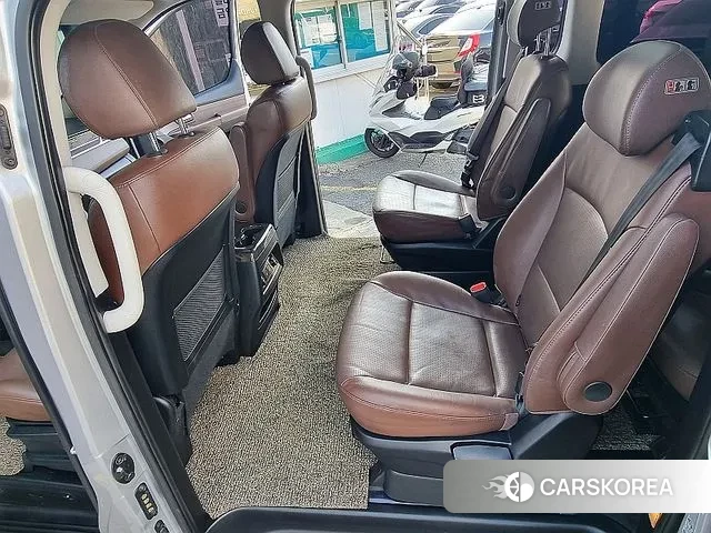 Hyundai The New Grand Starex id 3761075 из Кореи 18