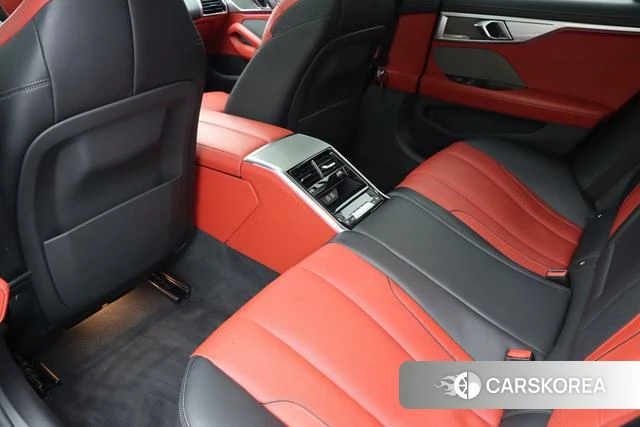 BMW 8 series id 3875974 из Китая 25