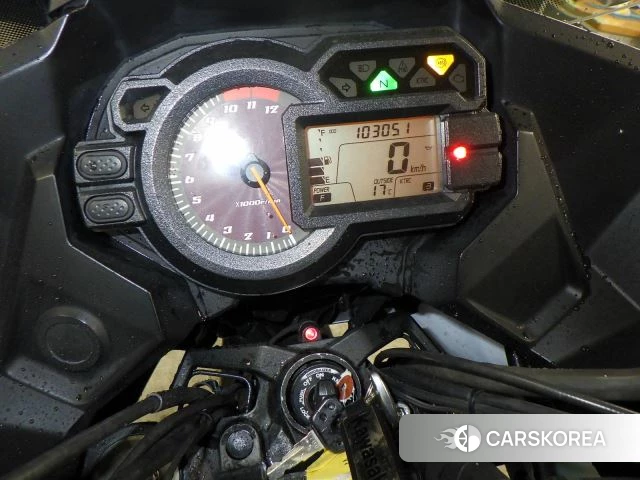 Kawasaki VERSYS 1000 id 3948102 из Японии 32