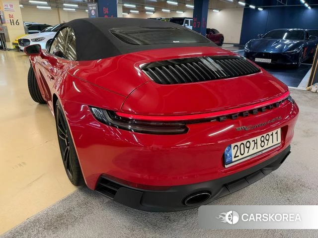 Porsche 911(992) id 4388807 из Кореи 18