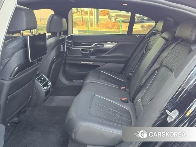 BMW 7 Series (G11) id 3714154 из Кореи 18